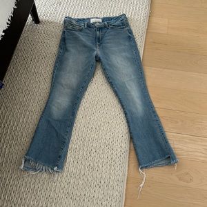 Mother jeans cropped and frayed bottom